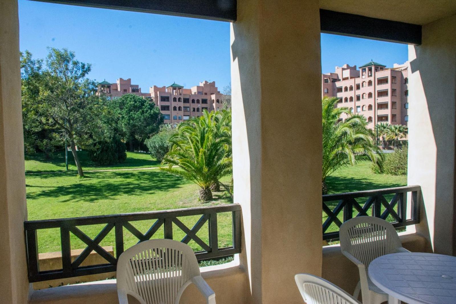 Vista Jardin En Urb. Jardines De Isla Canela. Dış mekan fotoğraf